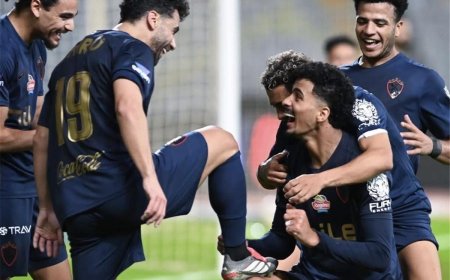 موعد مباراة الزمالك وبيراميدز في صراع صدارة الدوري المصري.. وهذه القنوات الناقلة