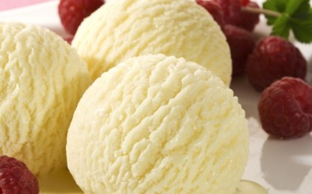 طريقة عمل آيس كريم الفانيليا البيتي بقوام ناعم وكريمي في خطوات سهلة