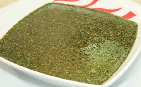 طريقة عمل الملوخية الناشفة في البيت بطعم زمان وقوام مثالي زي المحترفين