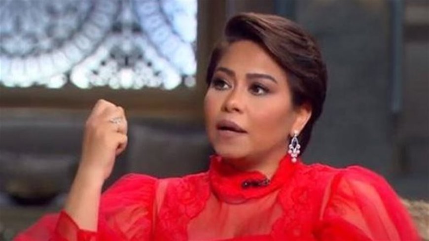 محمود الليثي يبكي على الهواء بسبب شيرين عبد الوهاب.. ما القصة؟