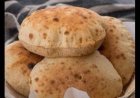 طريقة عمل العيش المصري في البيت بخطوات سهلة وطعم المخابز