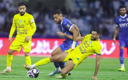 الخليج ضد الهلال.. موعد المباراة والتشكيل والقنوات الناقلة