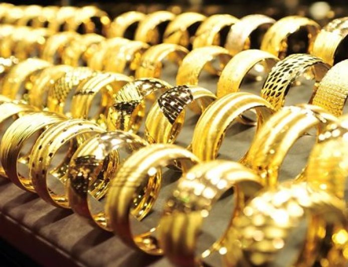 سوق الذهب.. هدوء في سعر عيار 21 اليوم وتوقعات بتقلبات قريبة عالميًا