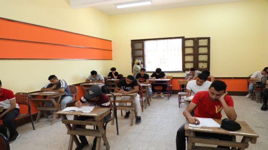 جدول امتحانات الثانوية العامة 2026 الرسمي للشعبتين الأدبية والعلمية