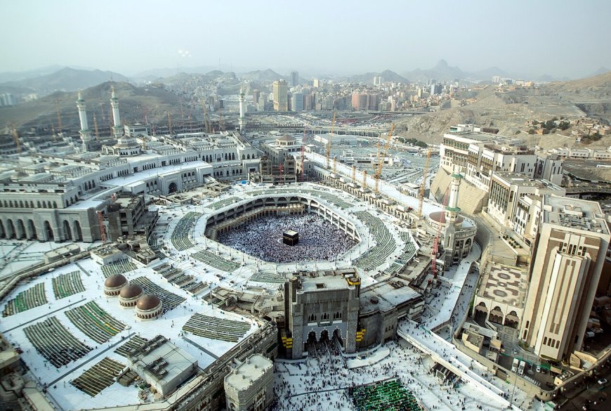 ارتفاع شديد في درجة الحرارة في مكة خلال وقفة عرفة.. وتحذيرات عاجلة للحجاج
