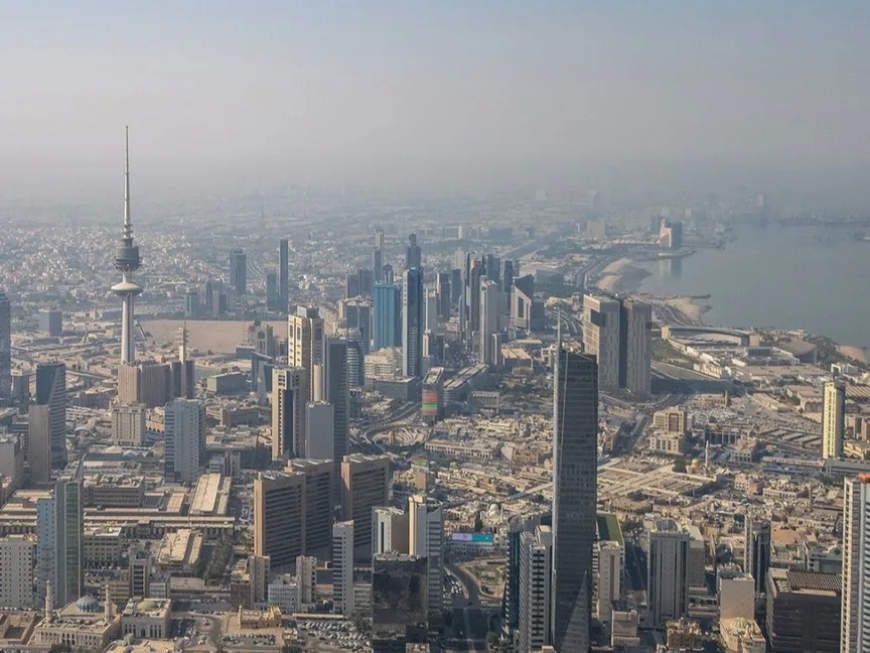 الكويت تتصدى لهجمات صاروخية وسط تصاعد التوتر بالمنطقة