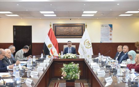وزير التموين يعتمد موازنة "القابضة للصوامع" ويؤكد على أهمية تطوير التخزين