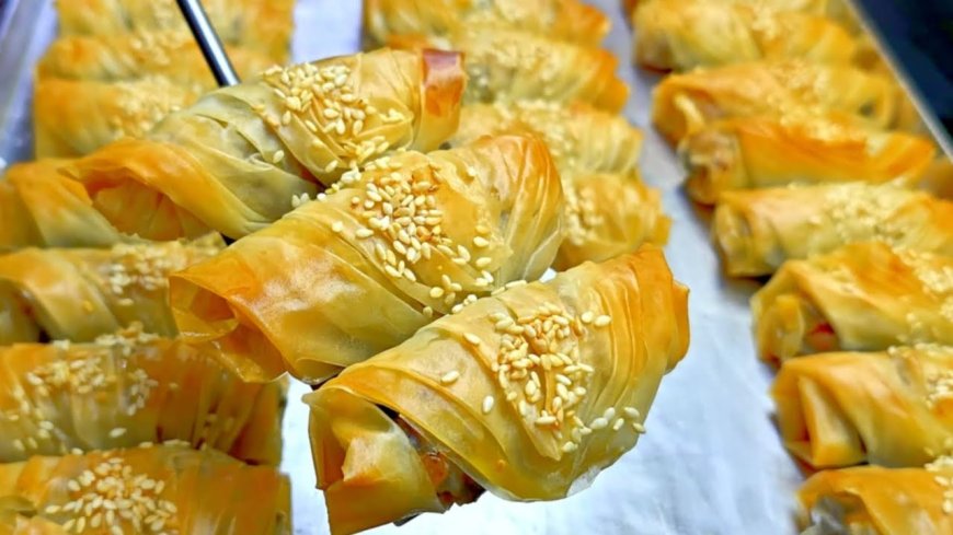 طريقة عمل وردات الجلاش.. حلويات شرقية فاخرة بطعم المحلات وأبسط المكونات