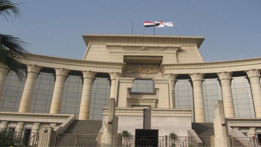 المحكمة الإدارية العليا تؤكد مبدأ عدم جواز وقف أجر الموظف