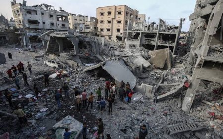 تصعيد إسرائيلي مكثف في غزة.. استهداف النازحين والصيادين وتواصل القصف