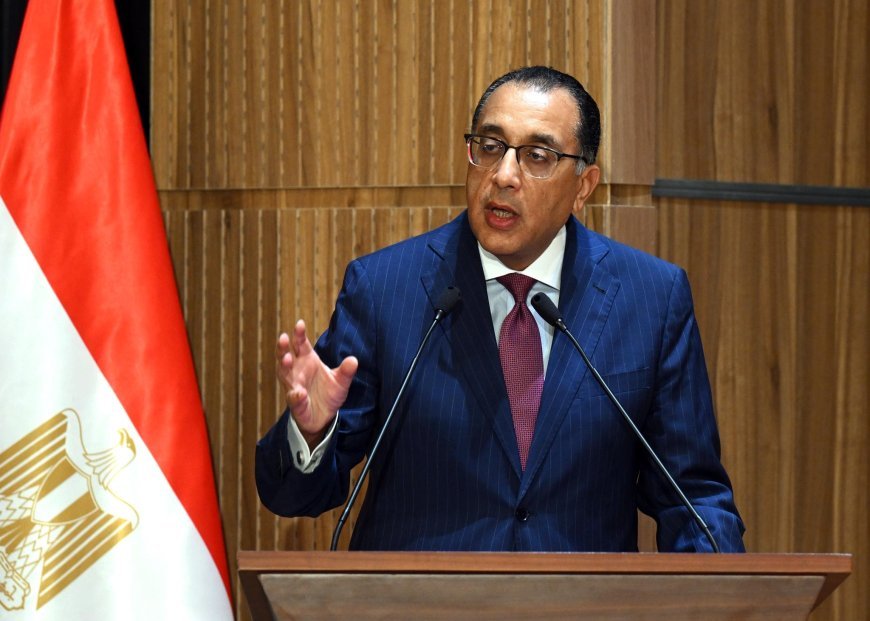 مدبولي يبحث تسوية مديونيات المؤسسات الصحفية القومية