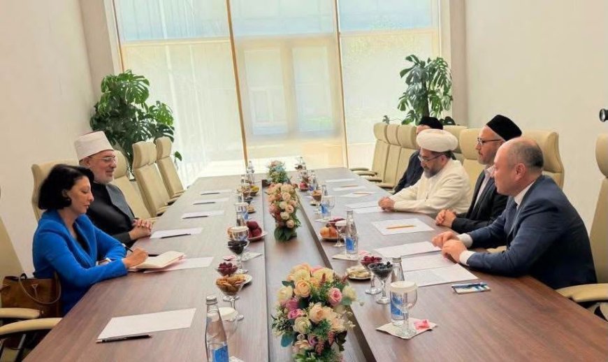 مفتي الجمهورية يبحث مع نظيره الأوزبكي تعزيز التعاون الإفتائي