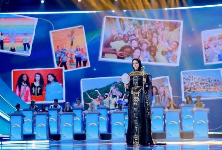 طالبة بعين شمس تحصد المركز الأول عالميًا في مسابقة جسر اللغة الصينية