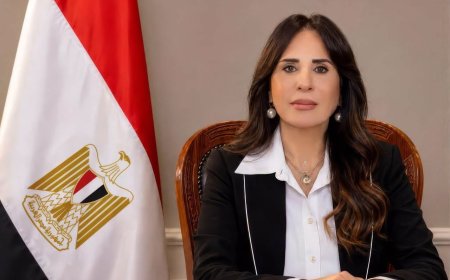 وزيرة الإسكان تتابع الخدمات وإزالة الإشغالات بالعاشر من رمضان