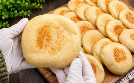 طريقة عمل العيش باللبن الرايب في الطاسة بمكونات بسيطة