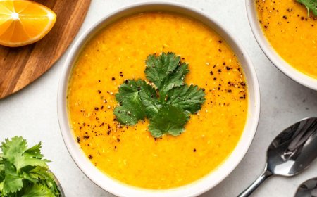 طريقة عمل شوربة العدس الأصفر الفلاحي بالتقلية الخطيرة على أصولها