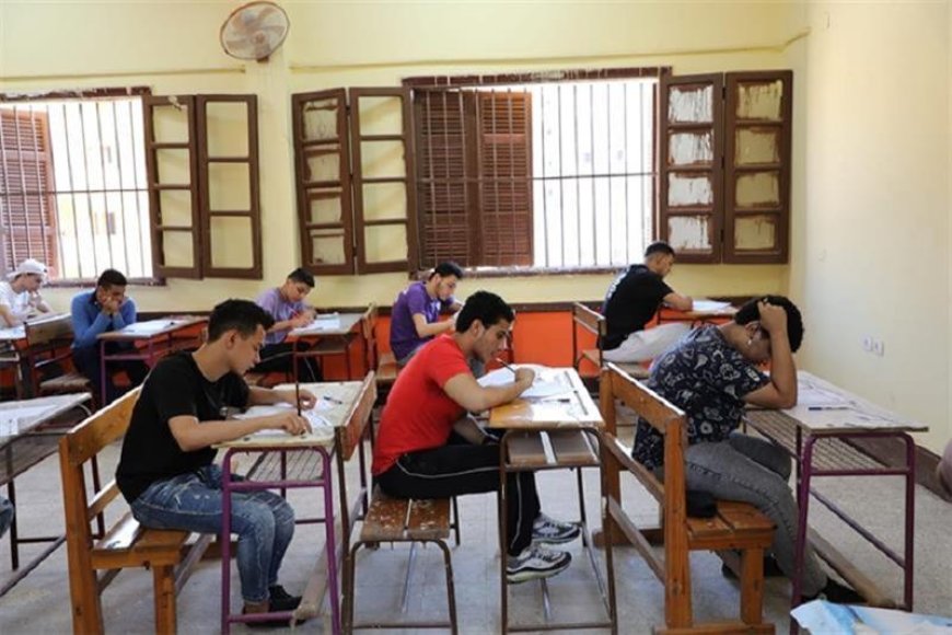تسجيل استمارة الصف الثالث الإعدادي 